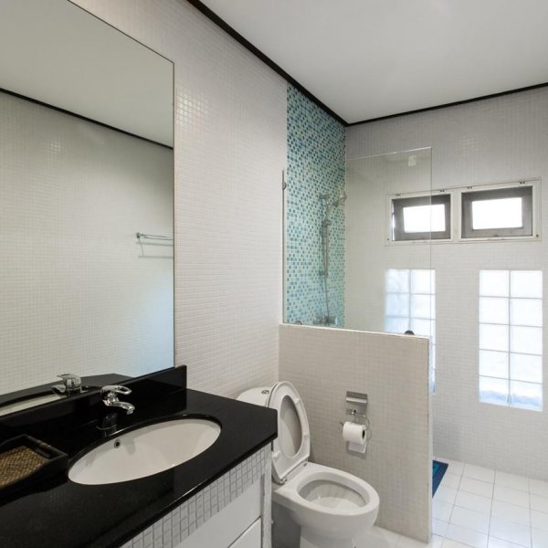 Property image - gallery 9