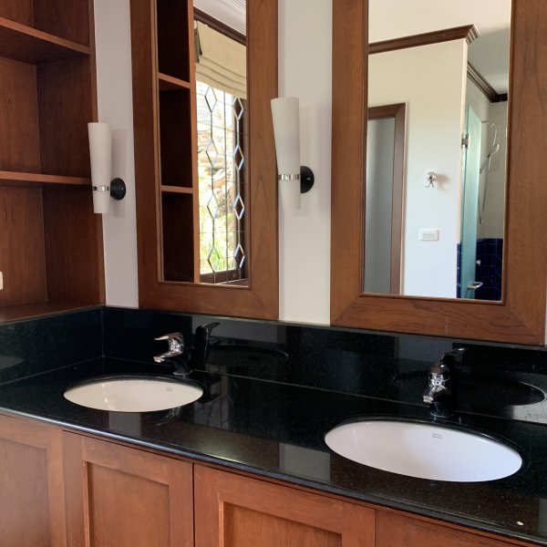 Property image - gallery 29