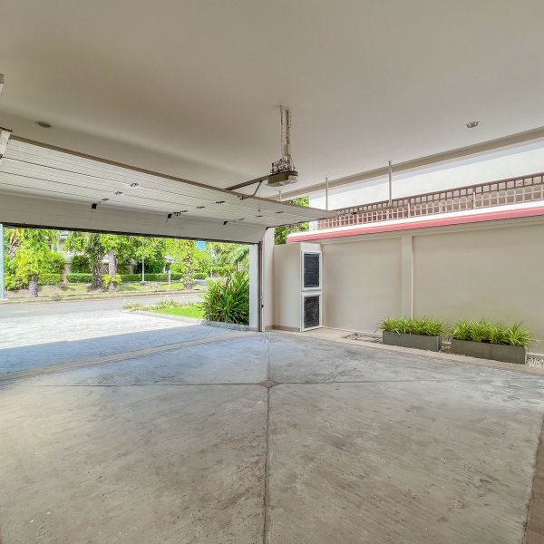 Property image - gallery 33