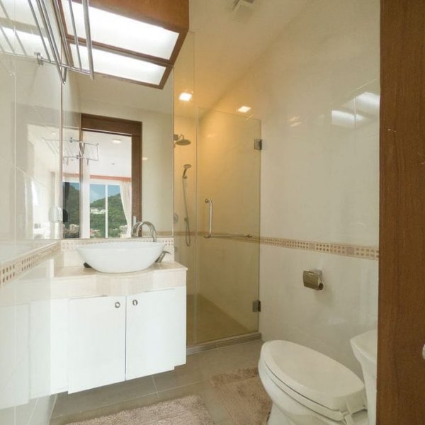 Property image - gallery 9