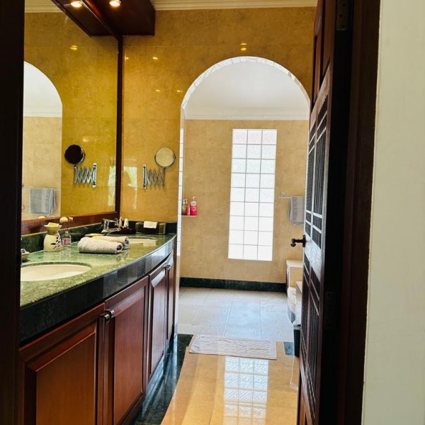 Property image - gallery 8