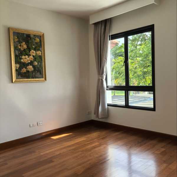 Property image - gallery 25