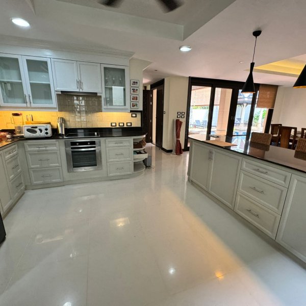 Property image - gallery 6