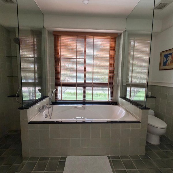 Property image - gallery 11