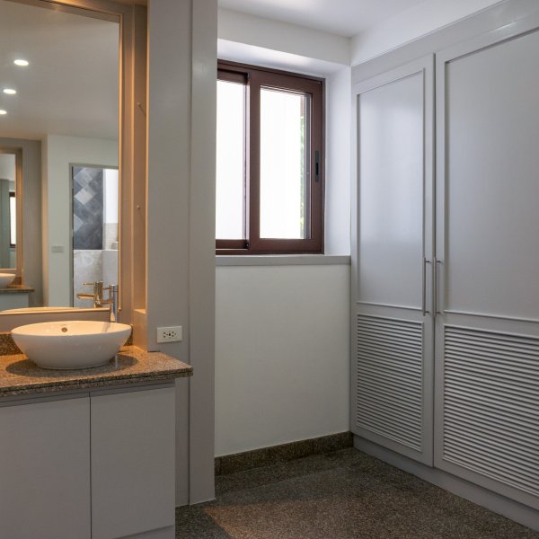 Property image - gallery 42